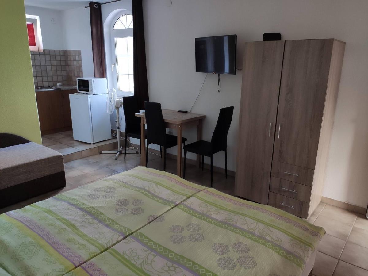 Vasti Apartman Siofok Exterior photo