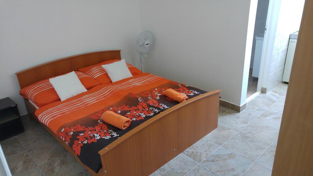 Vasti Apartman Siofok Exterior photo